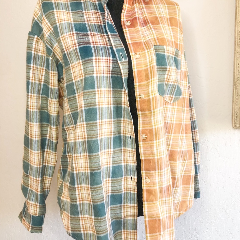 Bleached tri-colored flannel
